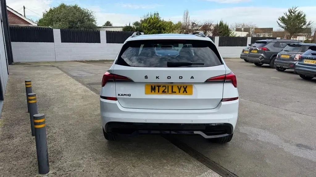 Used Skoda Kamiq Monte Carlo 110 HP (80 kW) 2021 White SUV