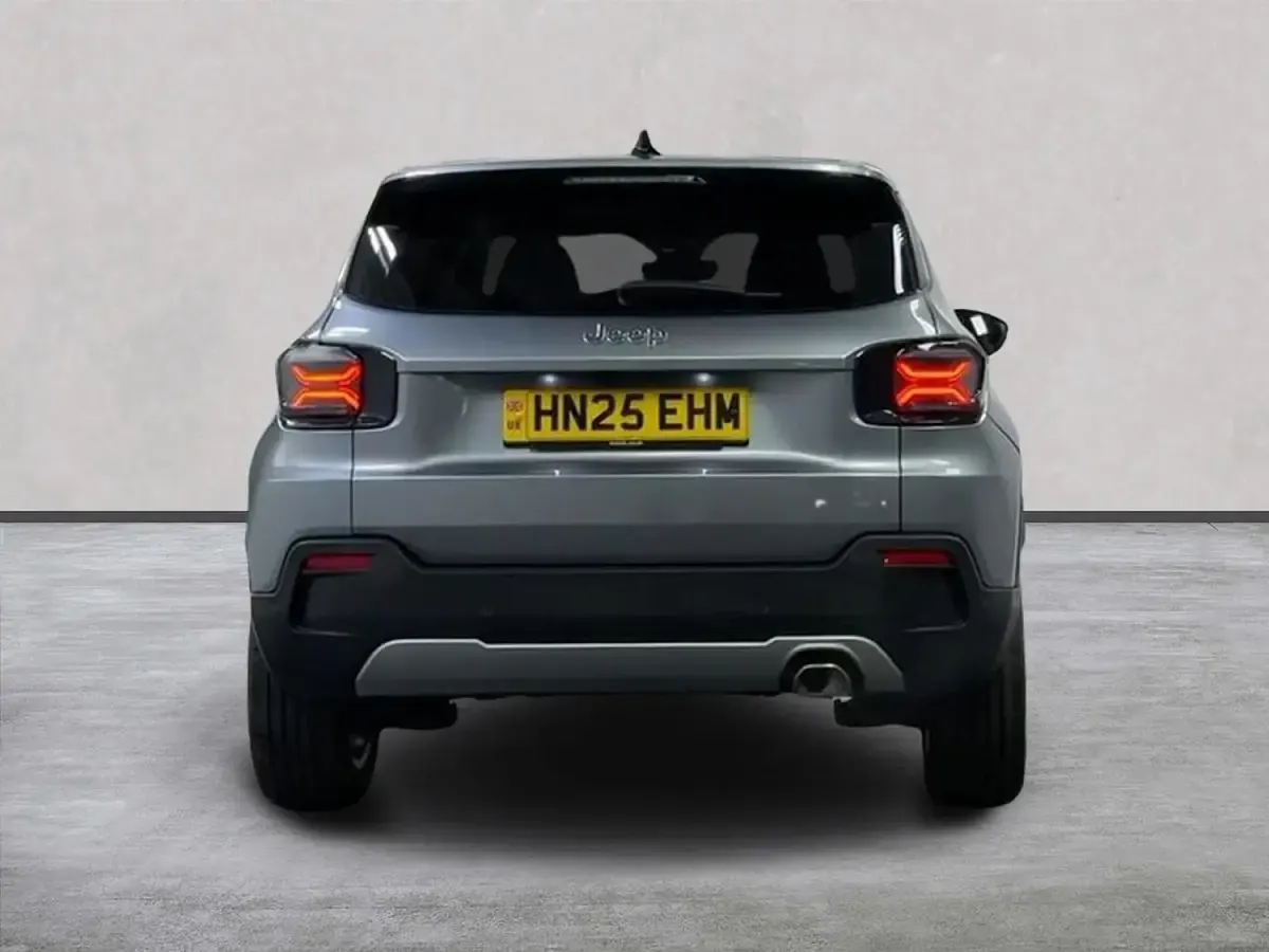 Ny Jeep Avenger Summit 100 HK (73 kW) 2025 Grå SUV