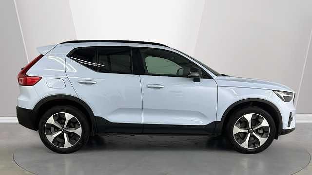 Used Volvo XC40 Plus 161 HP (118 kW) 2025 SUV