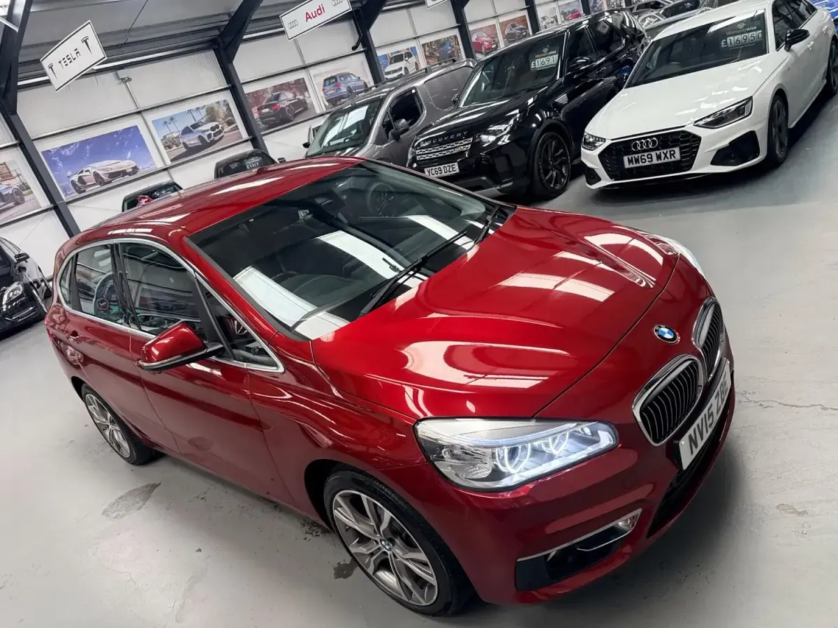 Used BMW 218 Luxury Line 2015 Red Estate
