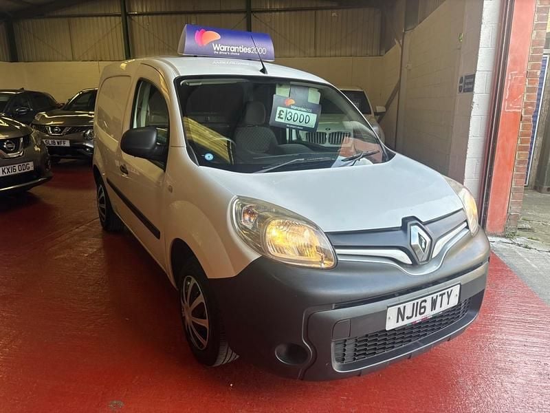 White Used 2016 Renault Kangoo Business MPV | £3,000 (Fair price) - Image 1/4