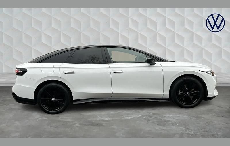 New VW ID.7 Pro 210 kW (286 HP) 2026 Glacier white metallic black Hatchback