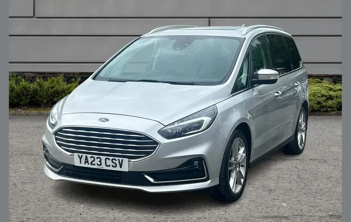 Begagnad Ford Galaxy Titanium 190 HK (139 kW) 2023 Silver Minibuss