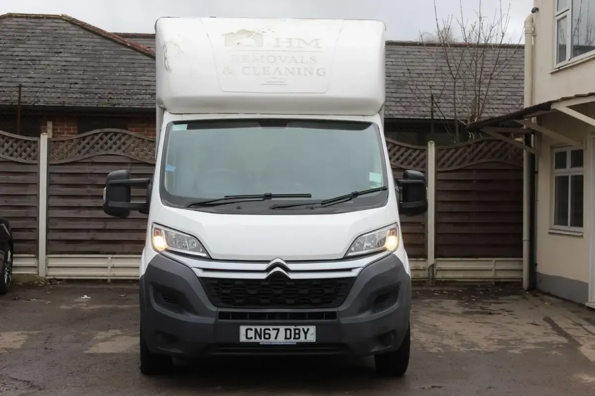 Usado Citroën Relay 130 HP (95 kW) 2017 Branco Van