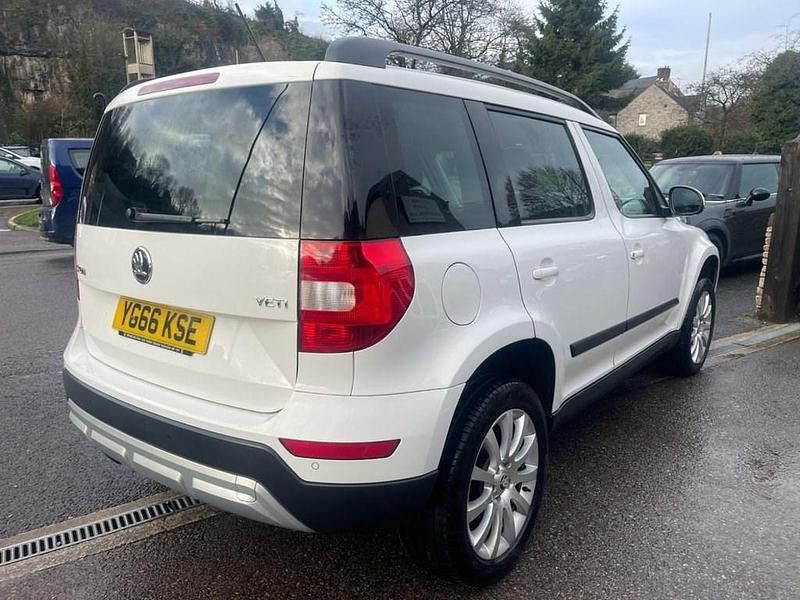 Usado Skoda Yeti SE 2016 Blanco SUV