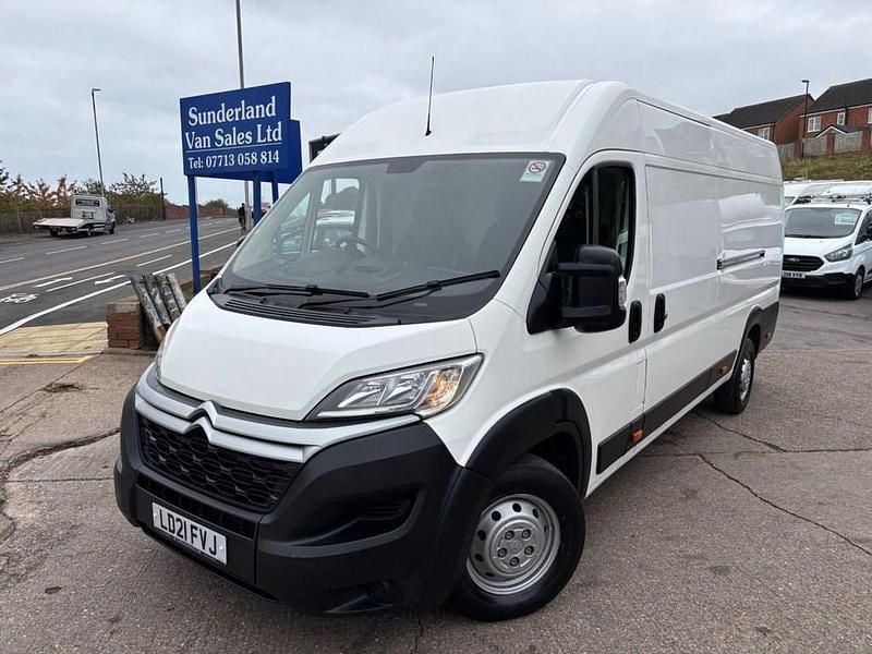 White Used 2021 Citroën Relay Van | £10,995 (Good price) - Image 1/4