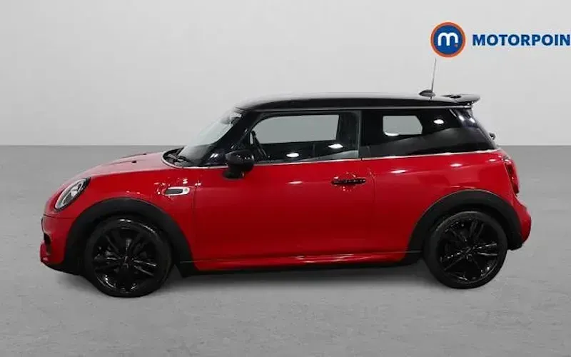 Used Mini Cooper Hatch 136 HP (100 kW) 2021 Hatchback