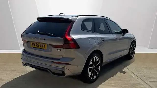 Used Volvo XC60 Ultra 247 HP (181 kW) 2025 Silver SUV