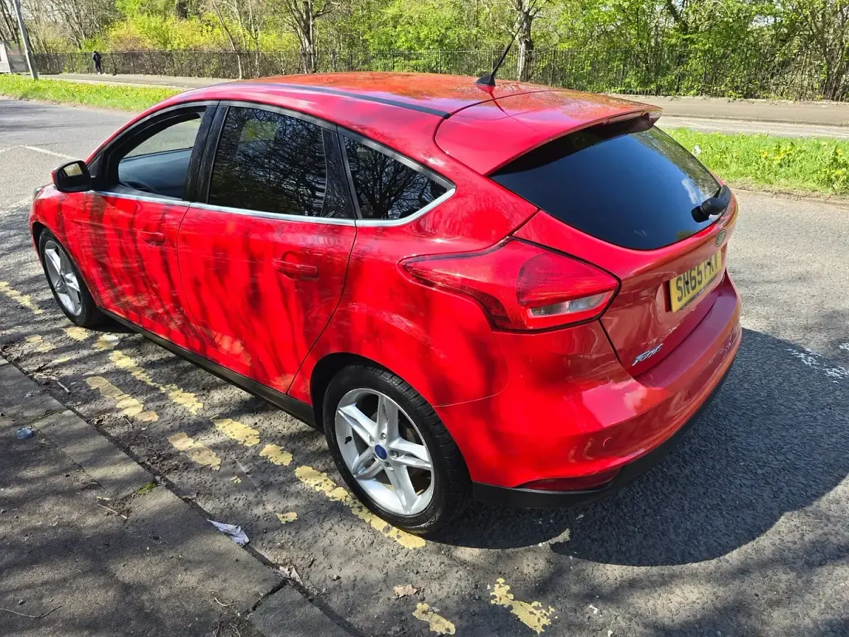 Used Ford Focus Zetec 2015 Red Hatchback