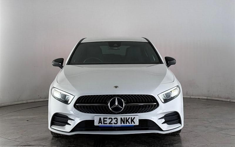 Used Mercedes A200 Executive 163 HP (119 kW) 2022 White Hatchback