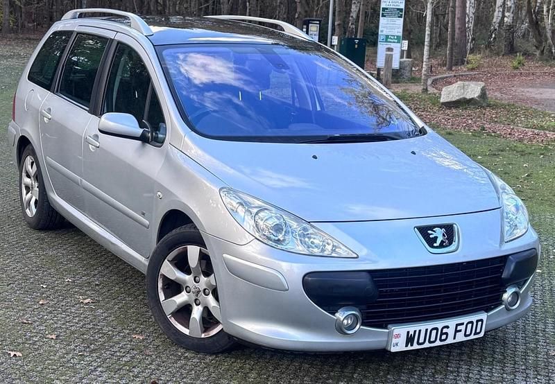 Used Peugeot 307 2006 Silver Estate