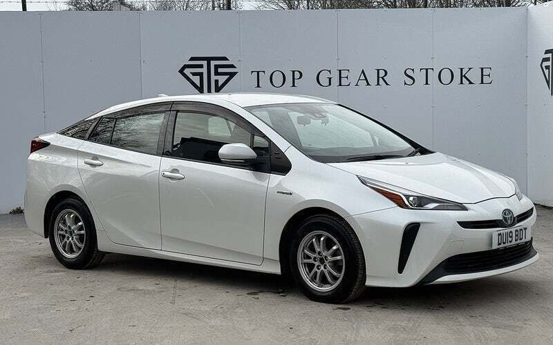 Used 2018 Toyota Prius Business Edition Hatchback | £12,495 (Super price) - Image 1/4