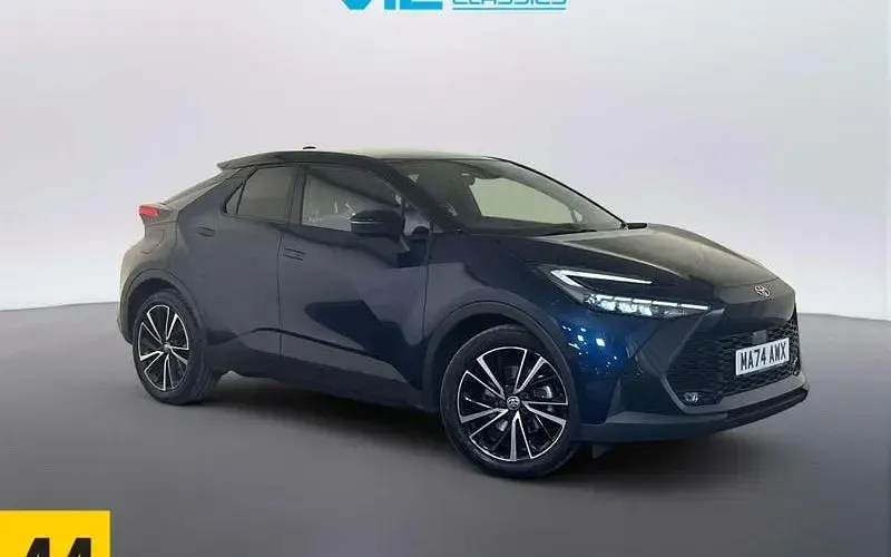 Used Toyota C-HR 223 HP (164 kW) 2026 SUV