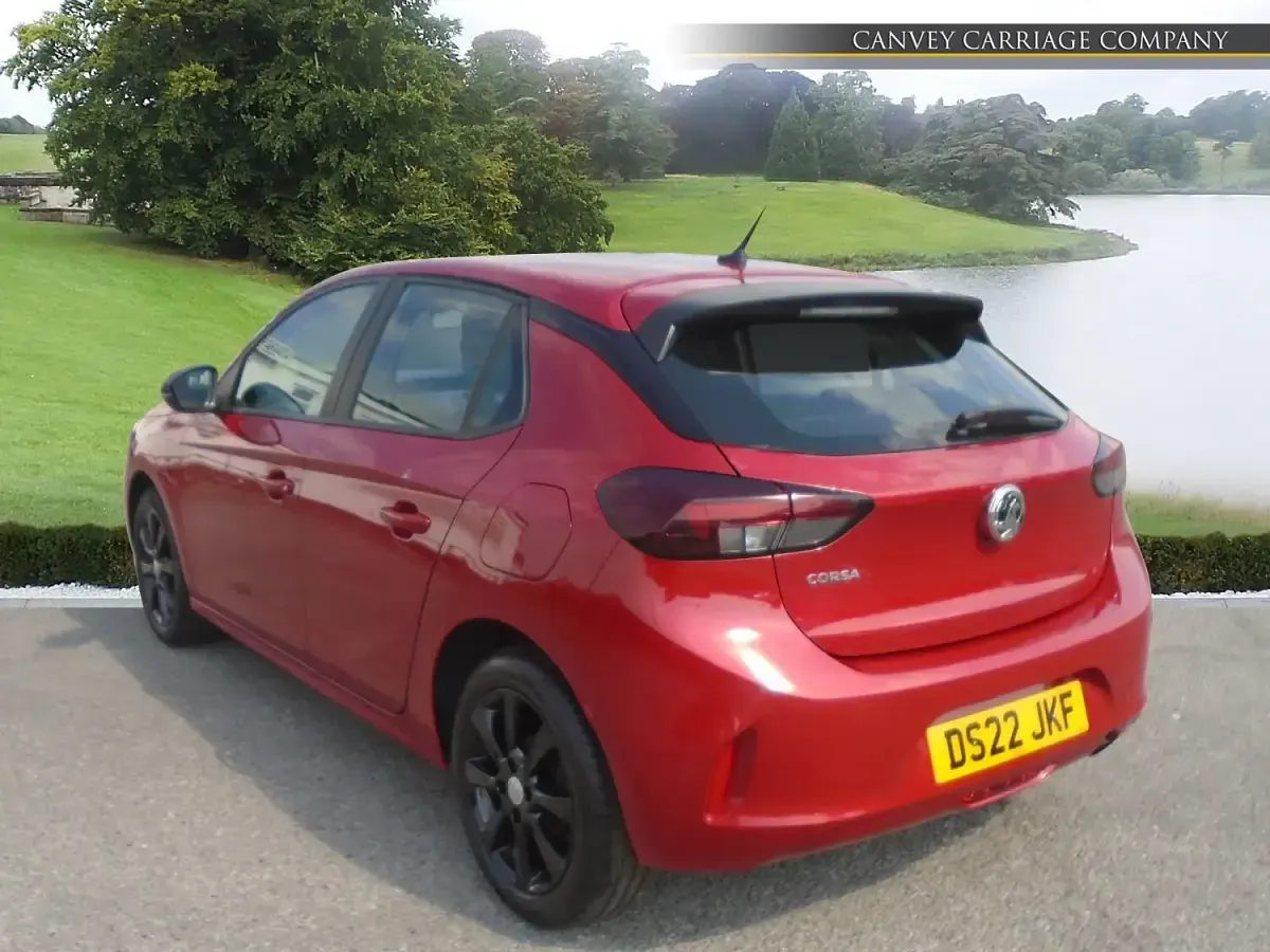 Używany Vauxhall Corsa Edition 75 KM (55 kW) 2022 Czerwony Hatchback