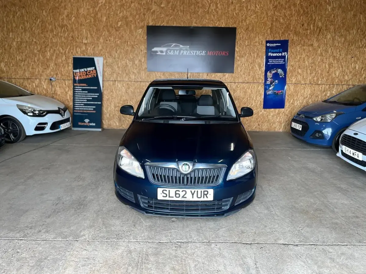 Used Skoda Fabia 105 HP (77 kW) 2012 Blue Hatchback