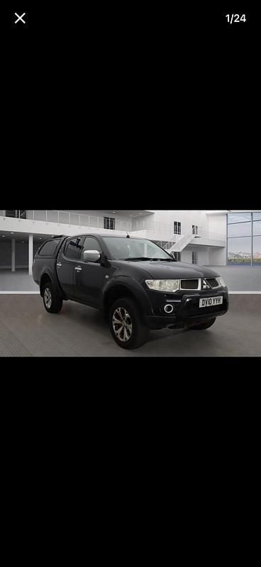Used Mitsubishi L200 176 HP (129 kW) 2010 Black Pickup