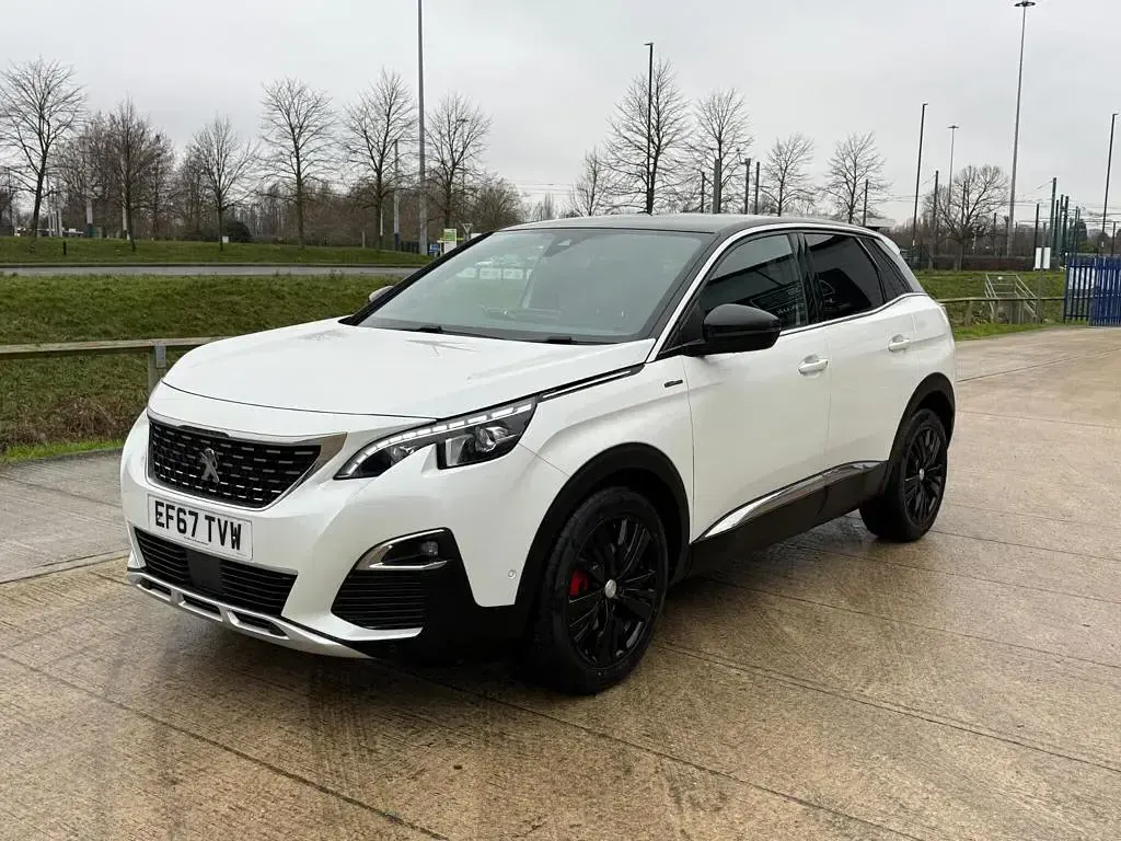 Used Peugeot 3008 GT-line 120 HP (88 kW) 2018 White SUV