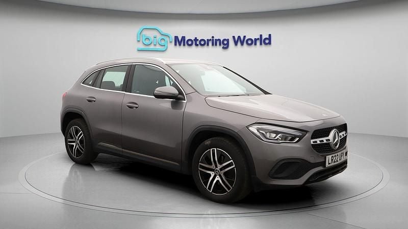 Used 2022 Mercedes GLA200 SUV | £23,900 (Fair price) - Image 1/4