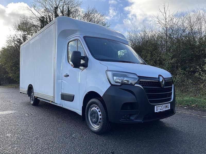 Used Renault Master Business 145 HP (106 kW) 2023 White Cabriolet