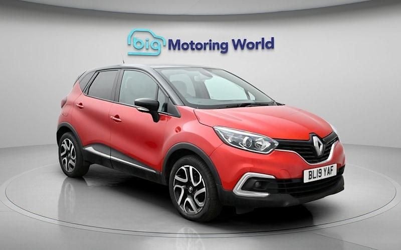 Usado Renault Captur Iconic 90 HP (66 kW) 2019 Vermelho SUV