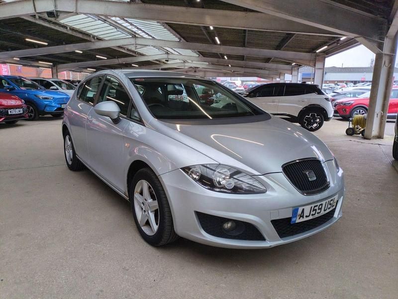 Used Seat Leon 90 HP (66 kW) 2009 Grey Hatchback