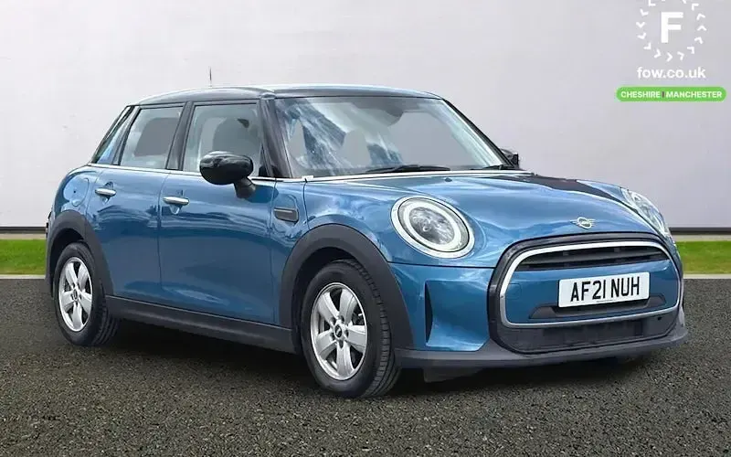 Usado Mini Cooper Comfort 136 HP (100 kW) 2021 Citadino