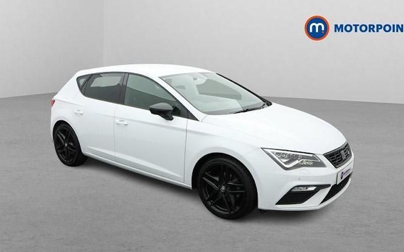 Used Seat Leon Black Edition 150 HP (110 kW) 2020 White Hatchback