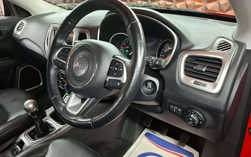 Used Jeep Compass Longitude 140 HP (102 kW) 2018 Red SUV