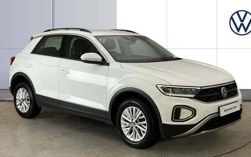 Used 2024 VW T-Roc Life SUV | £19,139 (Fair price) - Image 1/4