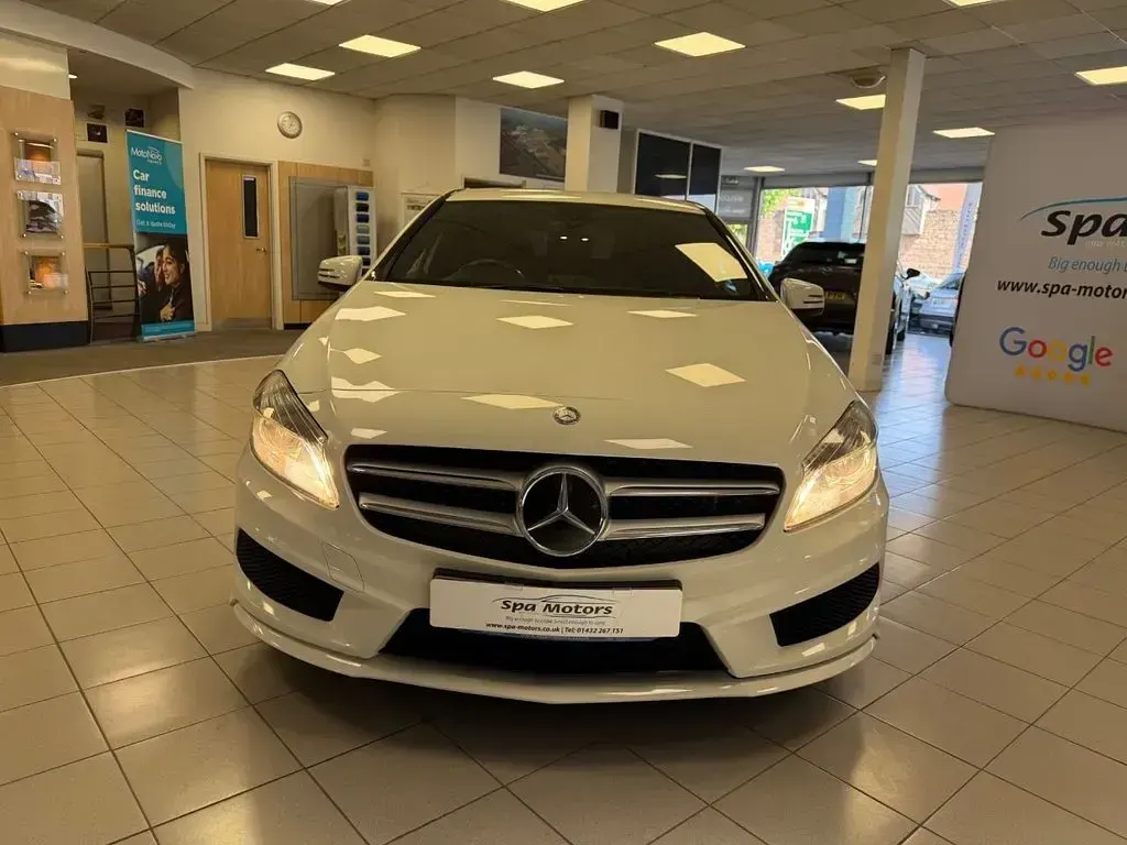 Used Mercedes A200 AMG 136 HP (100 kW) 2014 White Hatchback