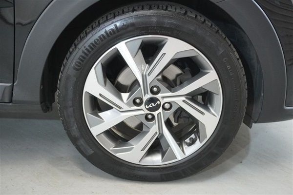 Image 3/4