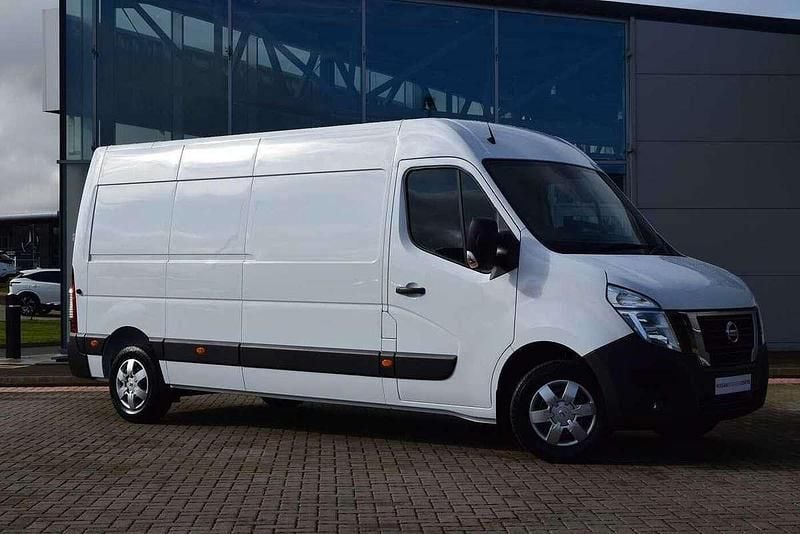 White Used 2024 Nissan Interstar Tekna Van | £20,499 (Good price) - Image 1/4
