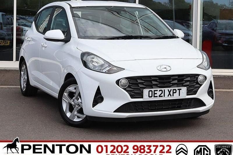 White Used 2021 Hyundai i10 SE Hatchback | £12,490 (A bit pricey) - Image 1/1