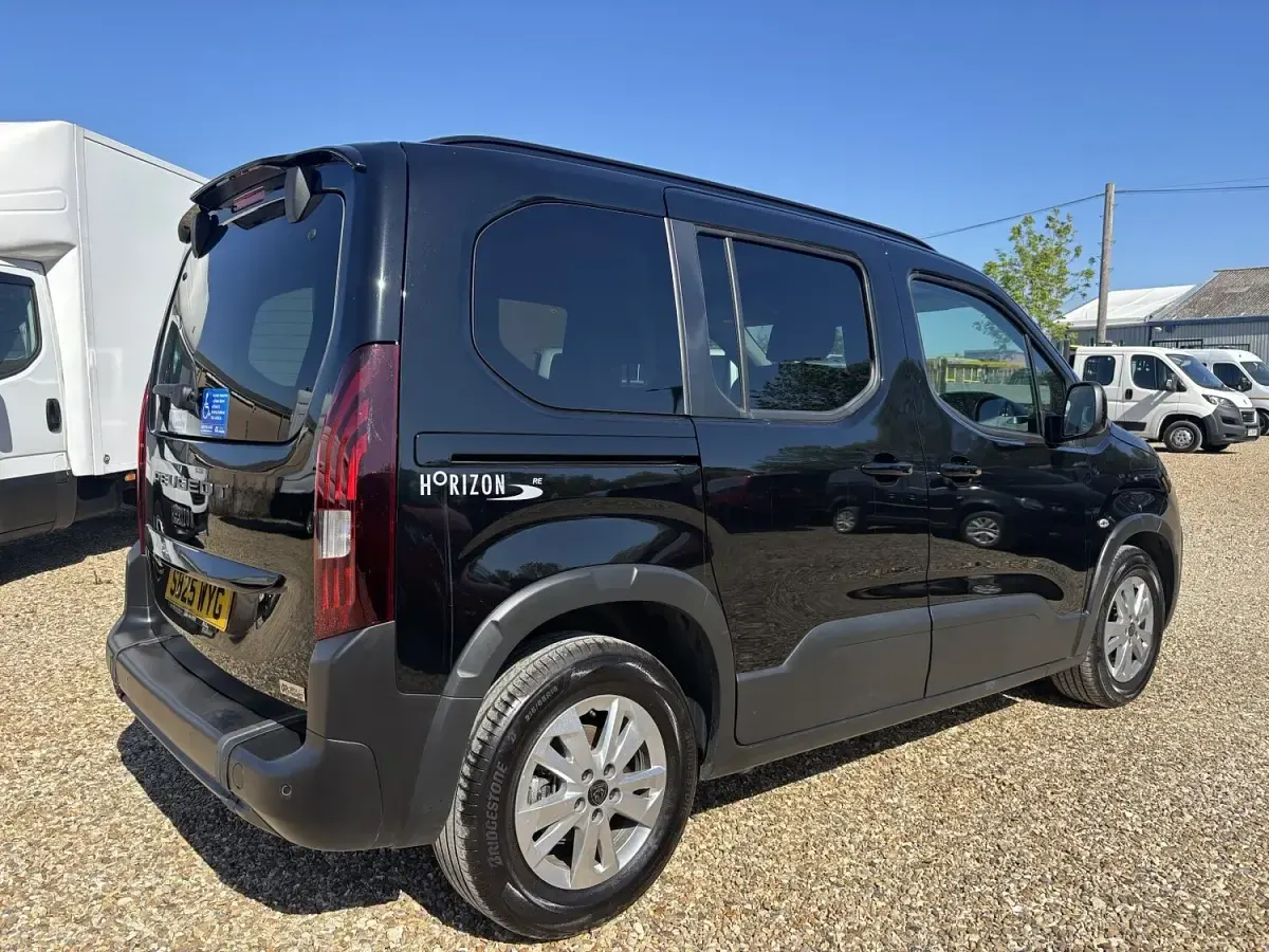 Used Peugeot Rifter Allure 2025 Black MPV