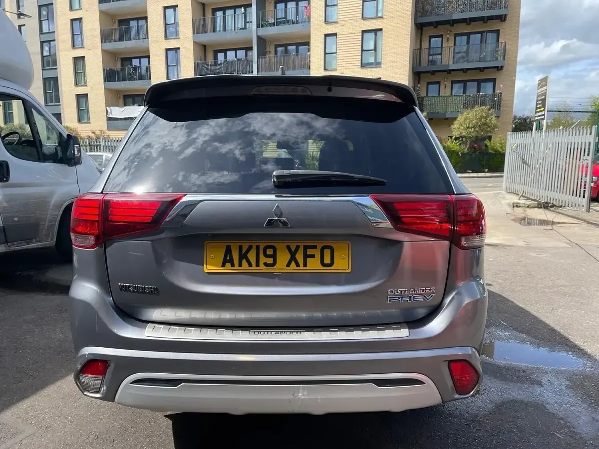 Used Mitsubishi Outlander P-HEV 2019 Grey Estate