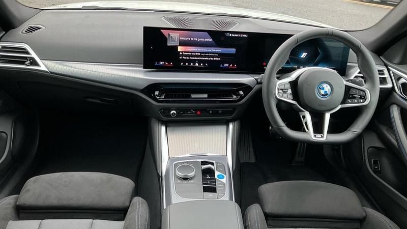 Used BMW i4 M Sport 210 kW (286 HP) 2025 White Sedan