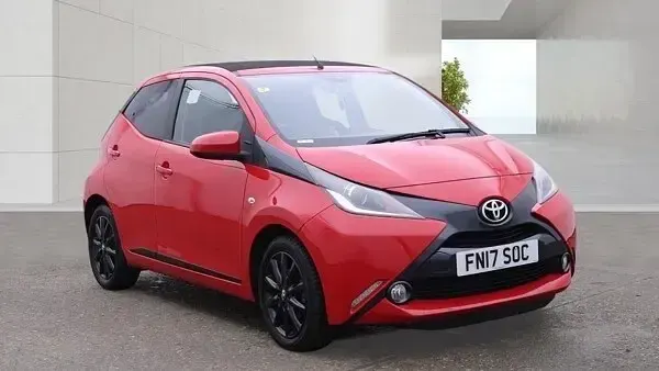 Used Toyota Aygo x-style 2017 Red Hatchback