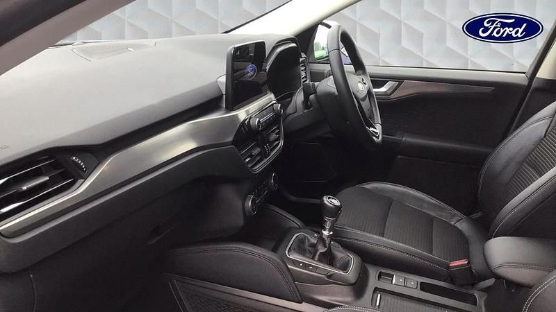 Used Ford Kuga Titanium 150 HP (110 kW) 2020 White SUV