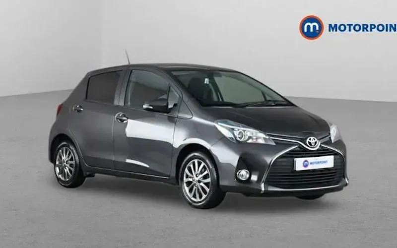 Used Toyota Yaris 99 HP (72 kW) 2016 Hatchback