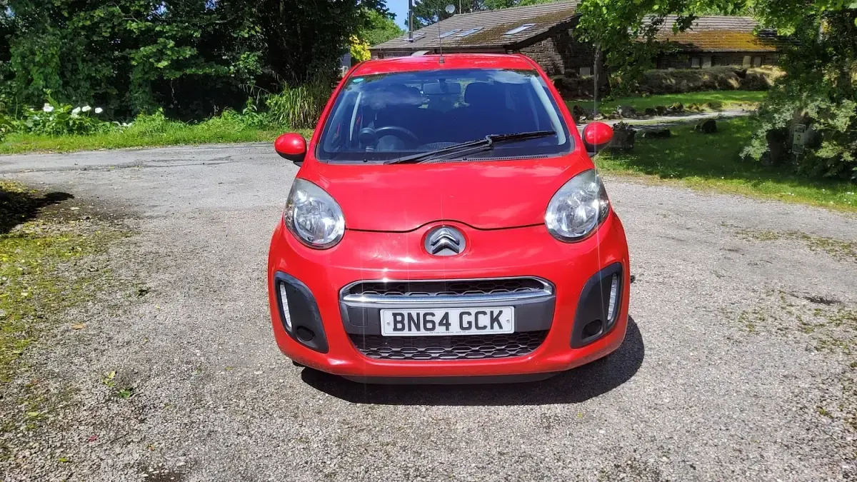 Used Citroën C1 68 HP (50 kW) 2014 Red Hatchback