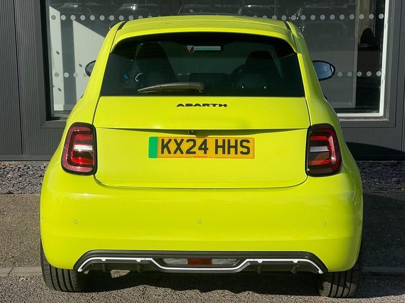 Used Abarth 500e Turismo 114 kW (155 HP) 2024 Green Hatchback