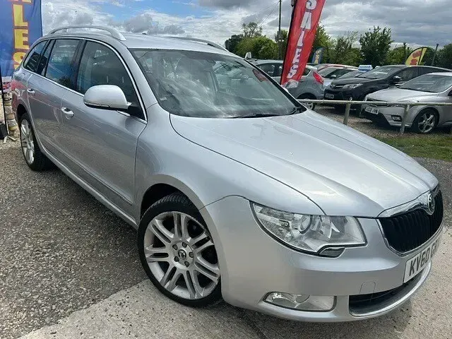 Used Skoda Superb Elegance 170 HP (125 kW) 2010 Silver Estate