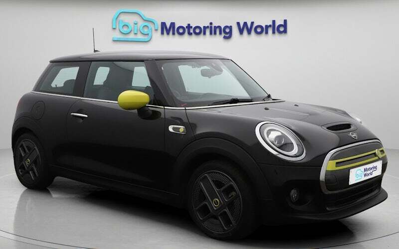 Used 2021 Mini Cooper Level 2 Hatchback | £10,800 (Good price) - Image 1/4