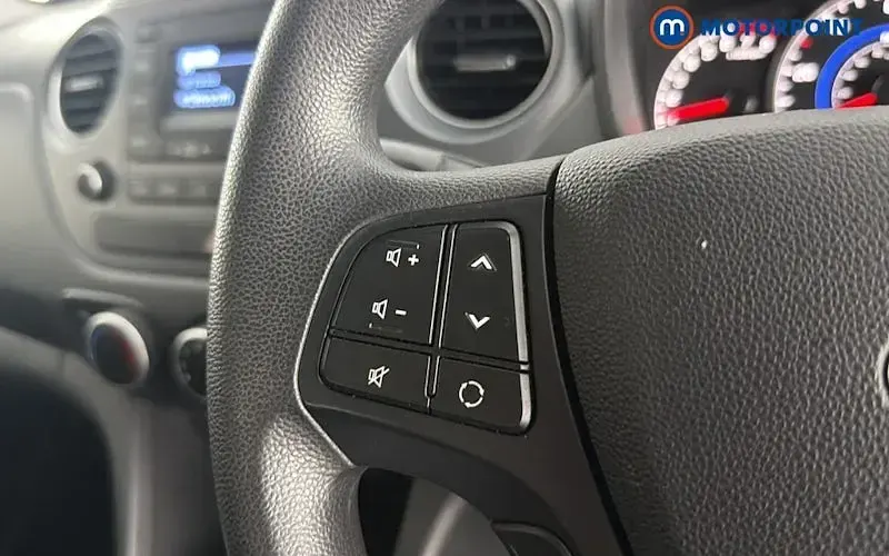 Used Hyundai i10 SE 88 HP (64 kW) 2017 Silver Hatchback