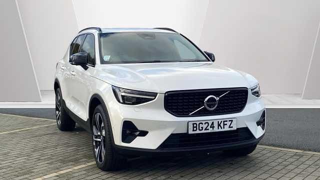 White Used 2024 Volvo XC40 Ultimate SUV | £32,500 (Good price) - Image 1/3