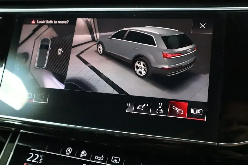 Used Audi Q7 Black Edition 286 HP (210 kW) 2022 Grey SUV