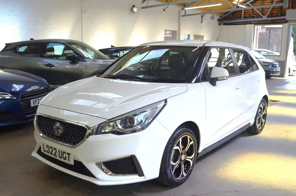 Used MG MG3 Exclusive 106 HP (77 kW) 2022 White Hatchback
