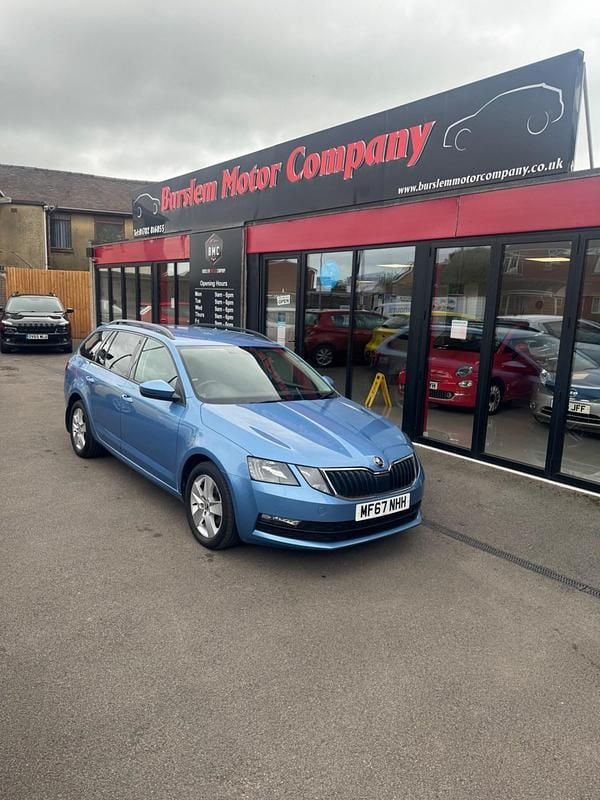 Blue Used 2017 Skoda Octavia SE Estate | £7,995 (Fair price) - Image 1/4