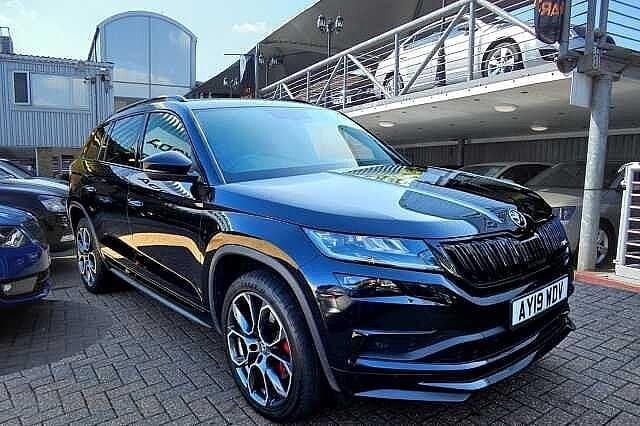 Black magic pearlescent Used 2019 Skoda Kodiaq vRS SUV | £22,980 (Good price) - Image 1/4