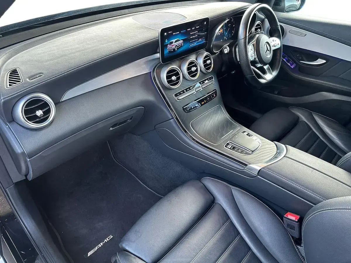 Used Mercedes GLC300 AMG Line Premium 245 HP (180 kW) 2022 Black SUV